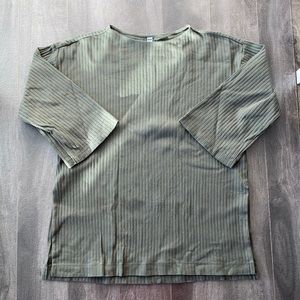 Women’s Uniqlo long sweater